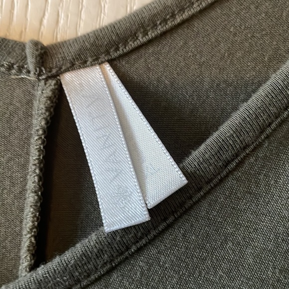 Blouse with oversized sleeves - Picture 2 of 4